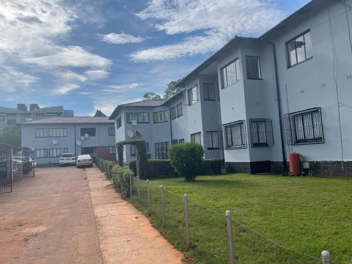 @Jackie'S Avondale 2 Bed Flat At Harrow Court Lejlighed Harare Eksteriør billede
